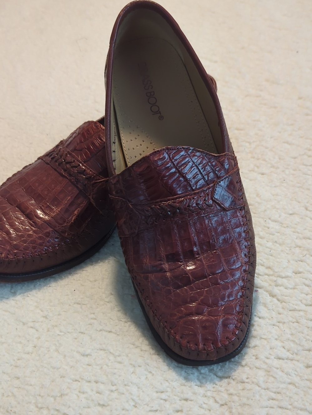 Men's Brown  Croc-Embossed Slip-On Loafers